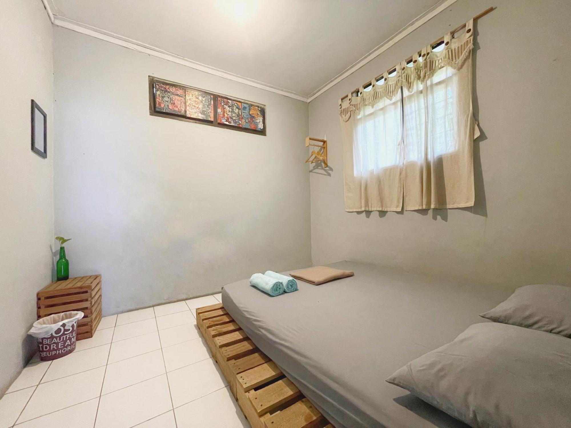 Reeneo Guesthouse Yogyakarta Dış mekan fotoğraf